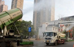 臺(tái)江霧炮車(chē)齊“亮相”，街頭上演聯(lián)防聯(lián)控“疫情戰(zhàn)”